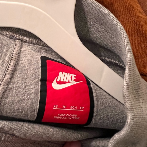 Nike Leggings - Picture 3 of 3